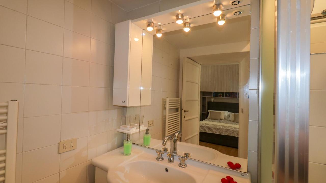 Sole, Terrazza, Centro Citta E Wi-Fi Veloce! Apartment Genoa Ngoại thất bức ảnh