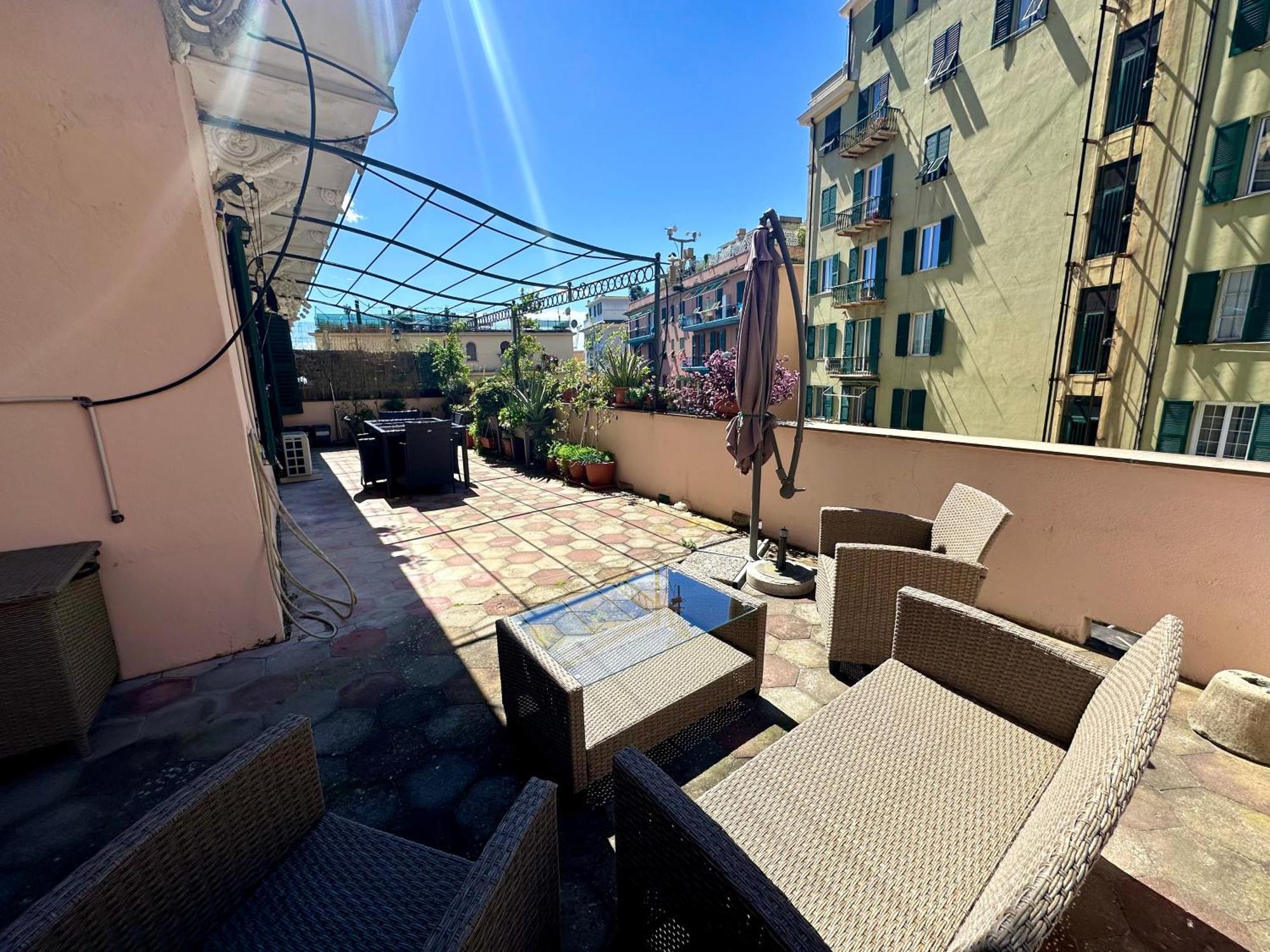 Sole, Terrazza, Centro Citta E Wi-Fi Veloce! Apartment Genoa Ngoại thất bức ảnh